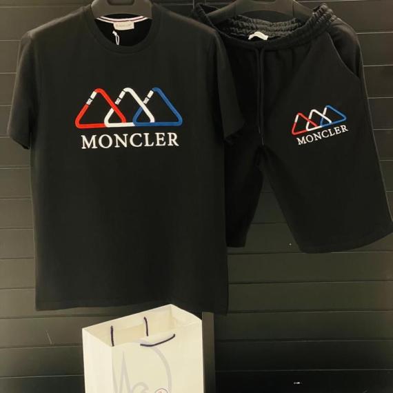 طقم MONCLER